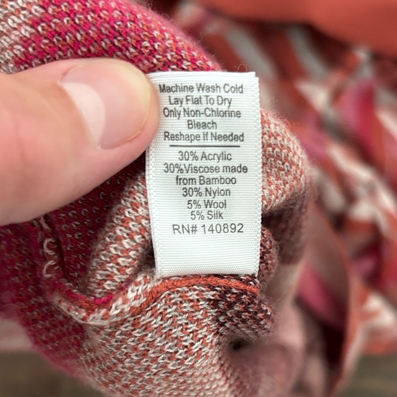 Marine Layer Women’s Red Multicolor Knit Sweater, Excellent Conditiom - Picture 7 of 10